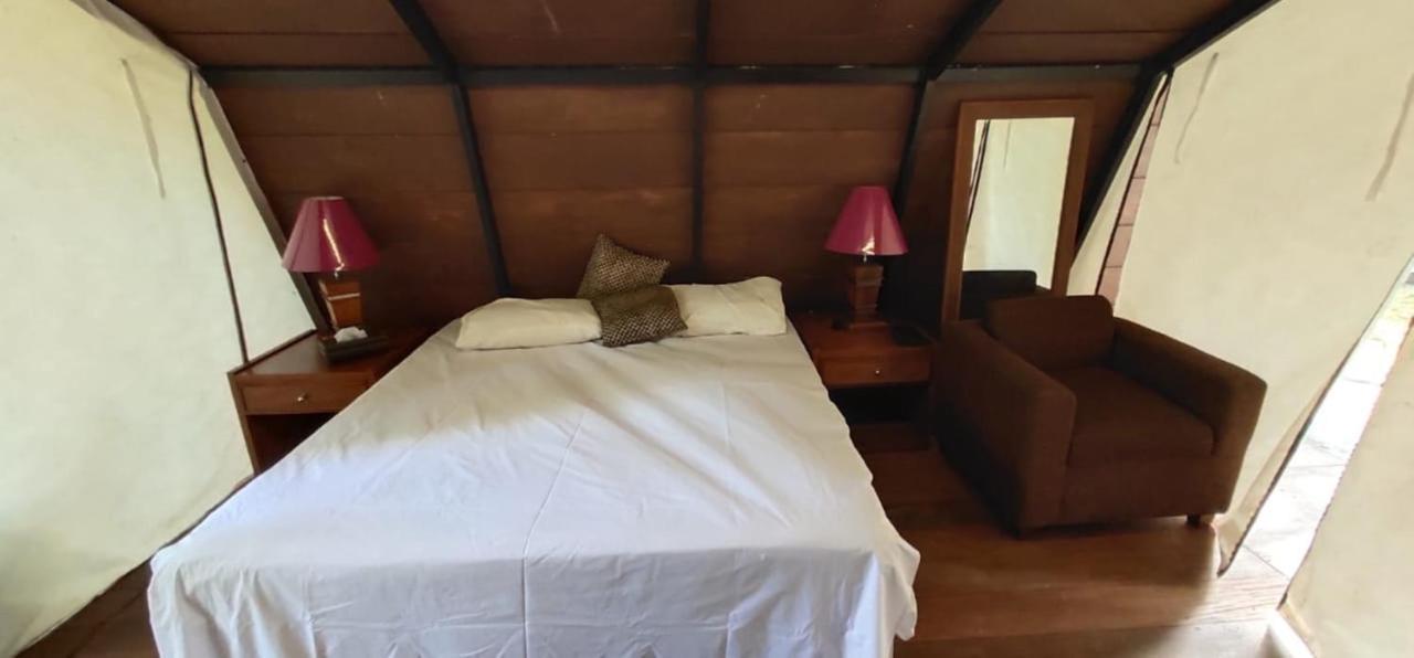 Seribu Batu Songgo Langit Resort & Camp Bantul Esterno foto