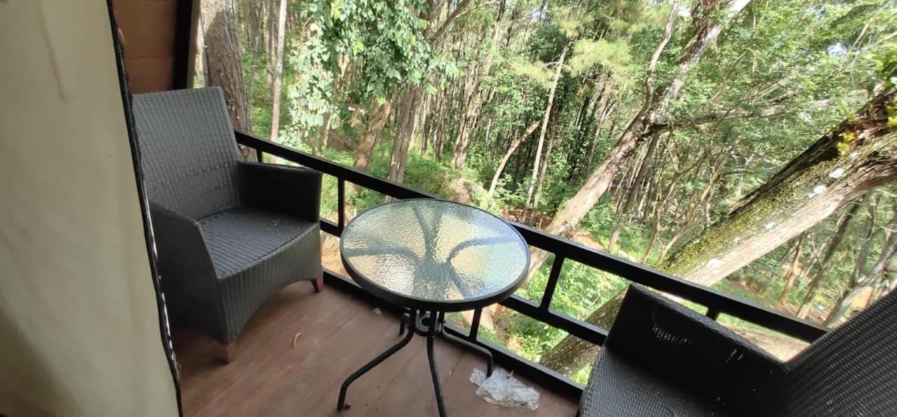 Seribu Batu Songgo Langit Resort & Camp Bantul Esterno foto