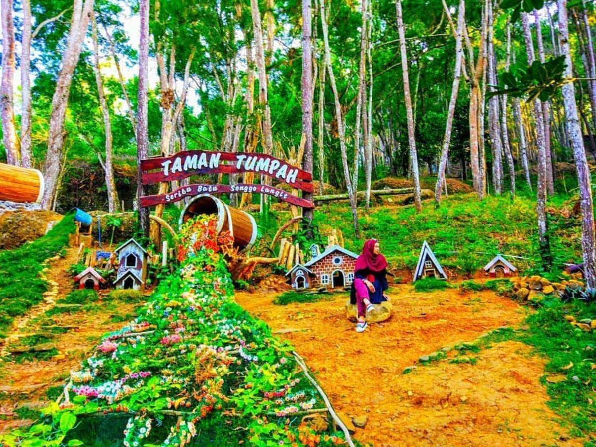 Seribu Batu Songgo Langit Resort & Camp Bantul Esterno foto