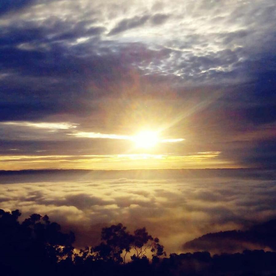 Seribu Batu Songgo Langit Resort & Camp Bantul Esterno foto